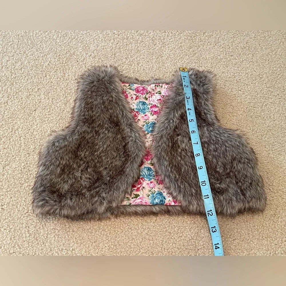 Faux Fur Vest w/ Floral Lining - Toddler - Size: Small 4